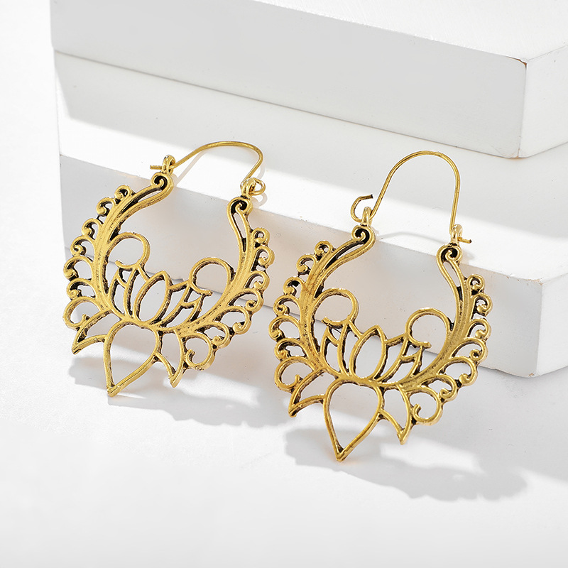 New Fashion Retro Wisp Empty Lotus Earrings Flower Basket Buckle Earrings For Women Wholesale display picture 3