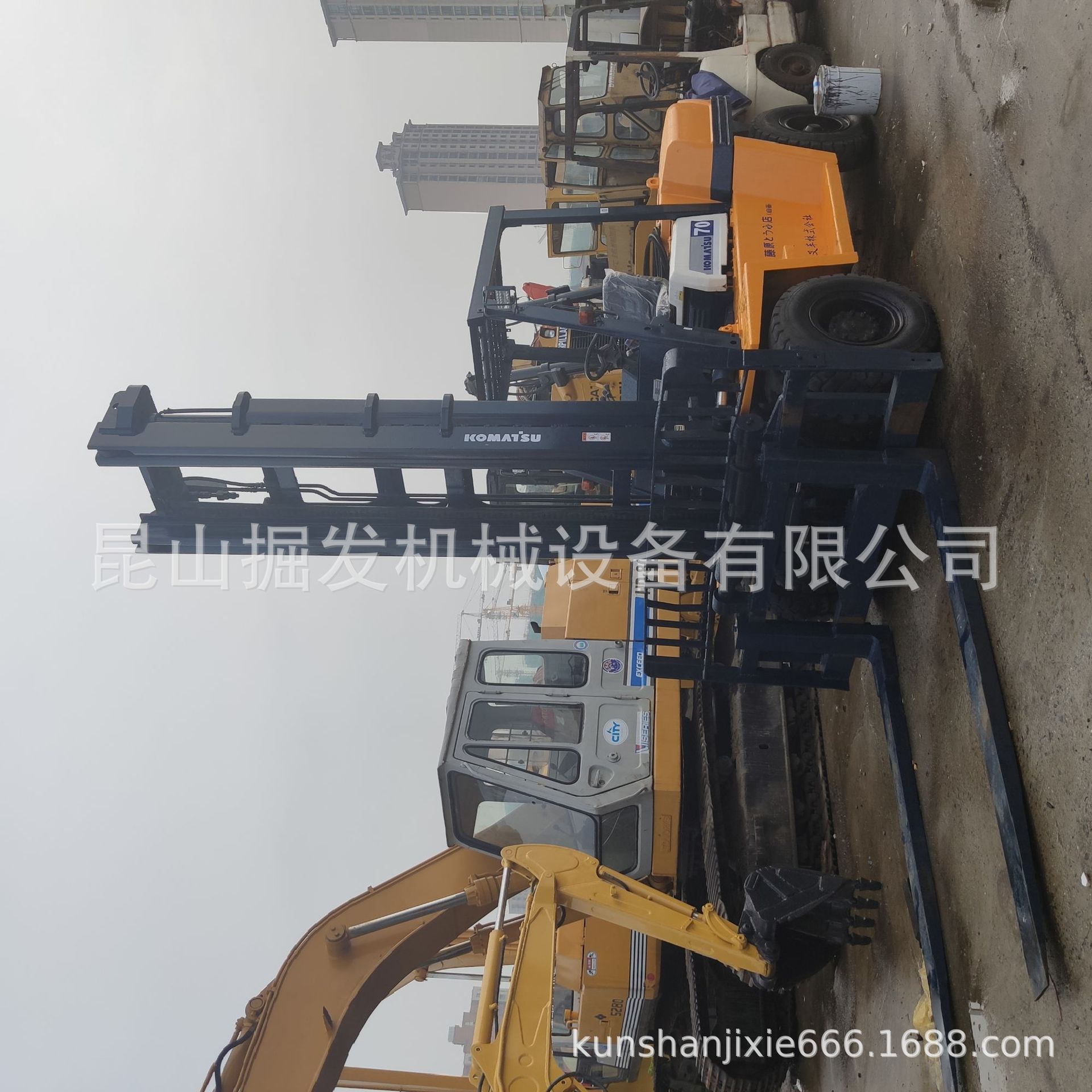 小松7吨二手内燃叉车小松7吨内燃二手叉车