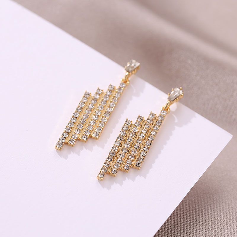 Fashion New 925 Silver Needle Full Diamond New Trendy Simple Alloy Earrings For Women display picture 3