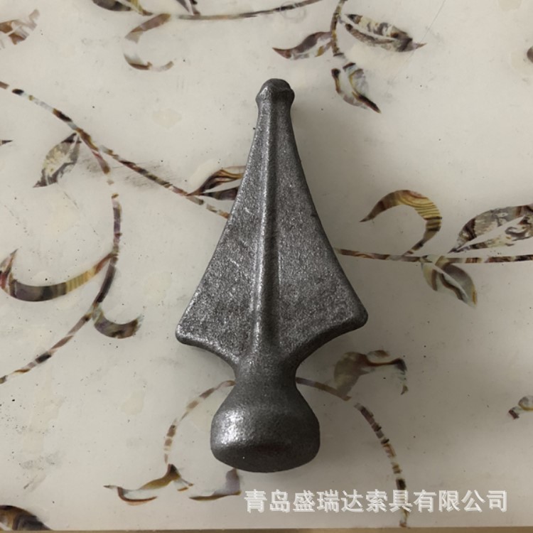 青岛实体工厂欧式枪头矛头护栏尖铁艺配件多种尺寸可供风格简约锻