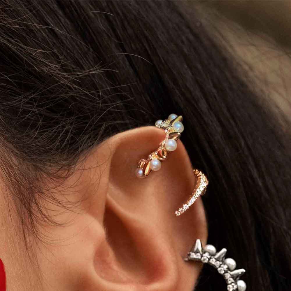 Punk Style Single Small Rivet Pearl Ear Bone Clip display picture 2