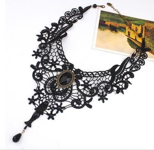 Gothic choker lace necklace for women, simple and exaggerated black collar chain, handmade accessory