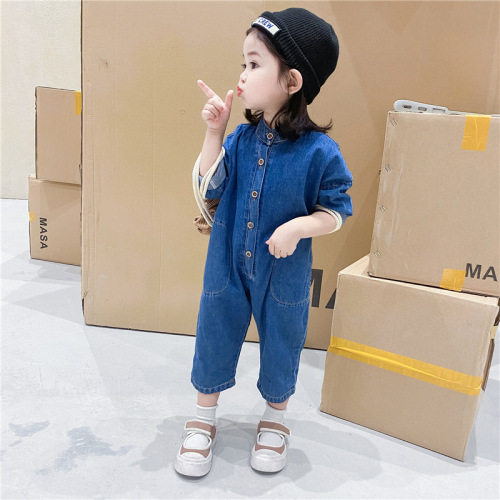 European and American-style stylish look~ Korean-style unisex single-breasted pocketed denim jumpsuit—cool and trendy overall pants for boys and girls.