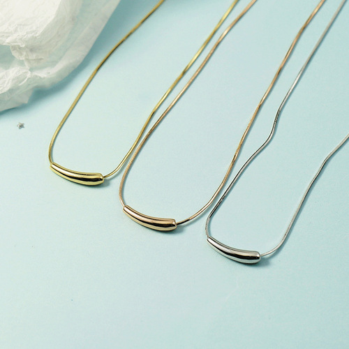 New Korean version of small eggplant curved tube necklace for girls simple clavicle chain snake bone chain lover gift trend  new style