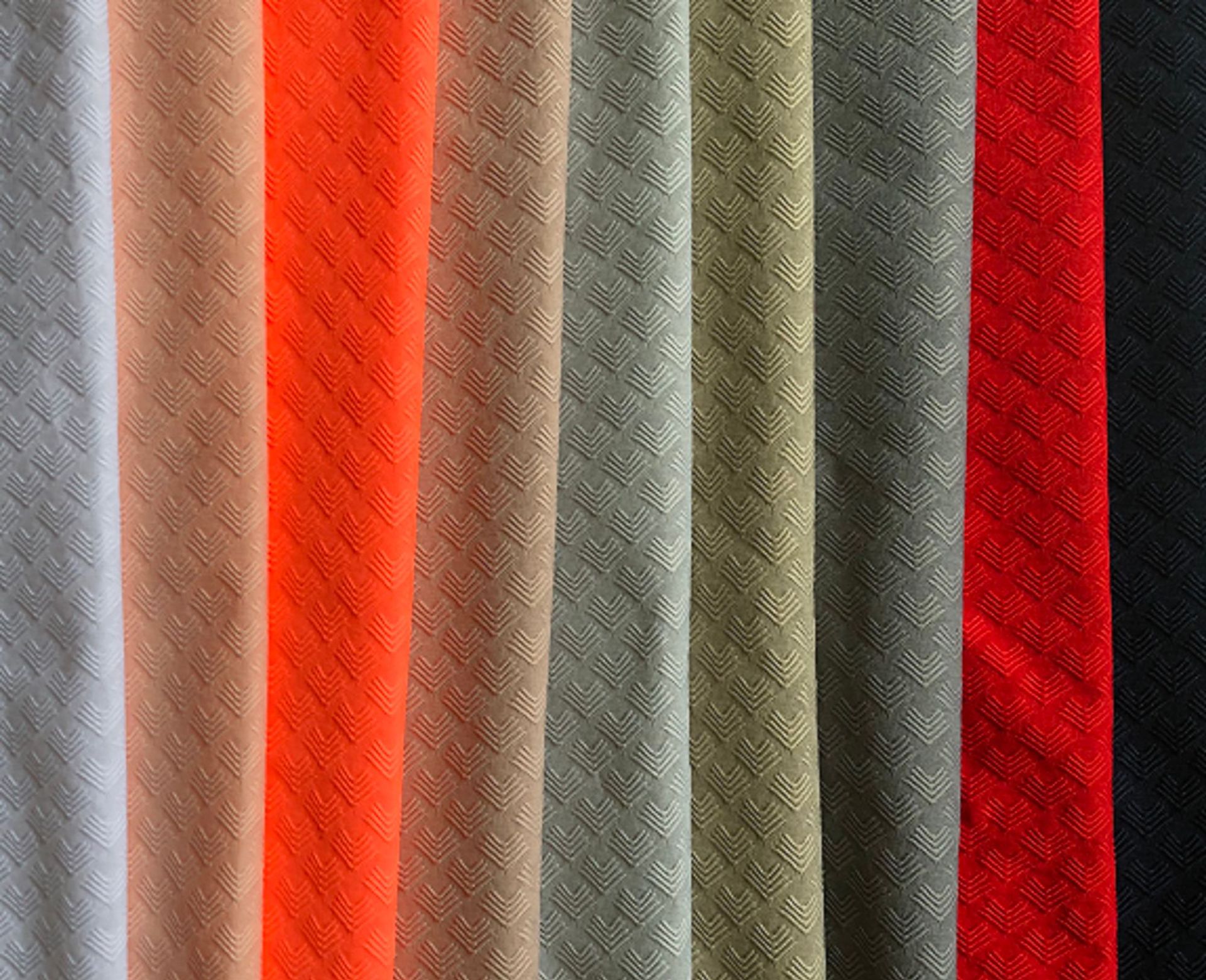 厂家批发电脑3D潮流飞织鞋面料GRS认证涤纶箱包色织针布四季网布