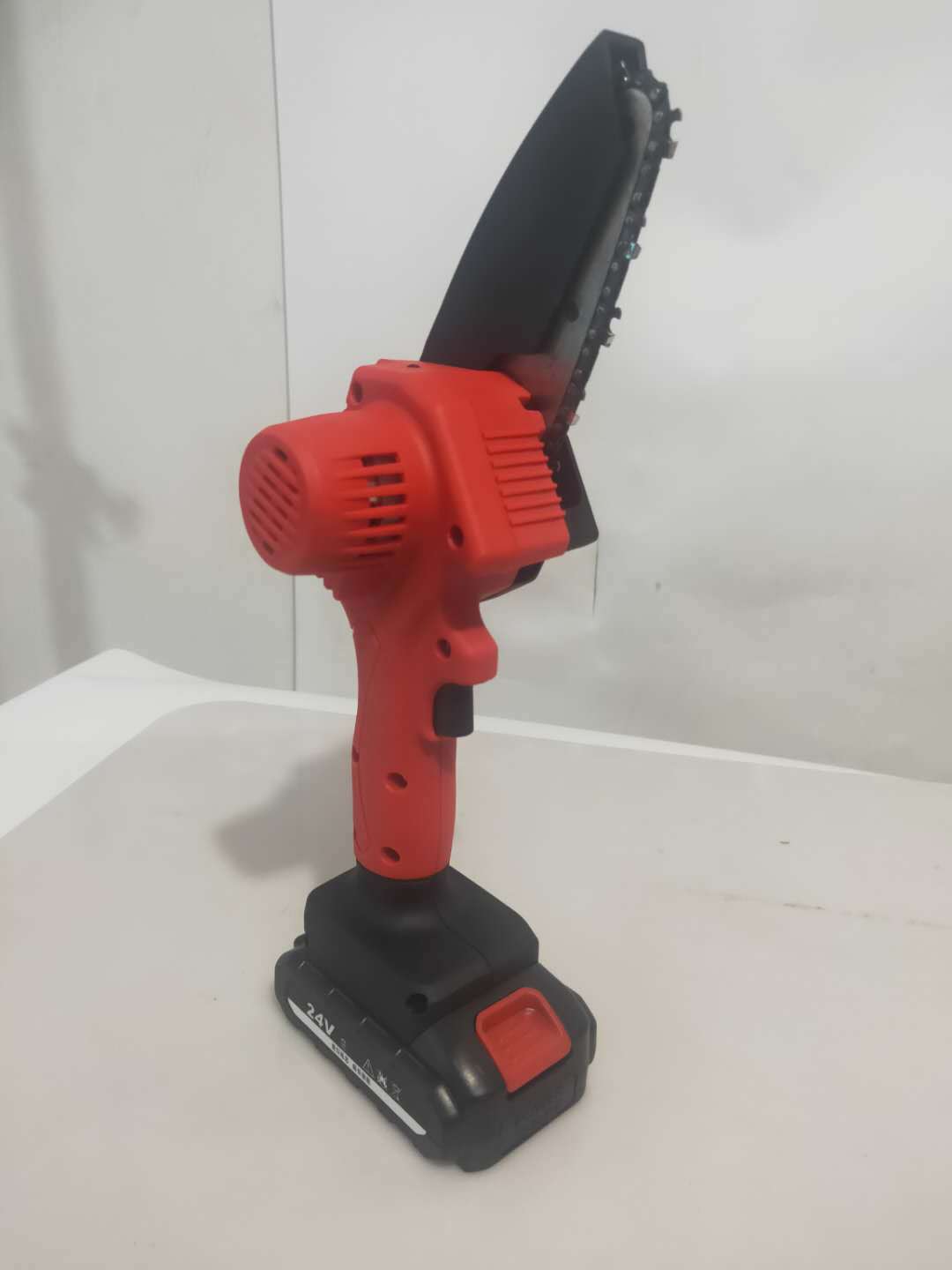 4寸锂电电锯家用大功率修枝锯迷你电锯小型电链锯伐木锯剪刀锯|ms