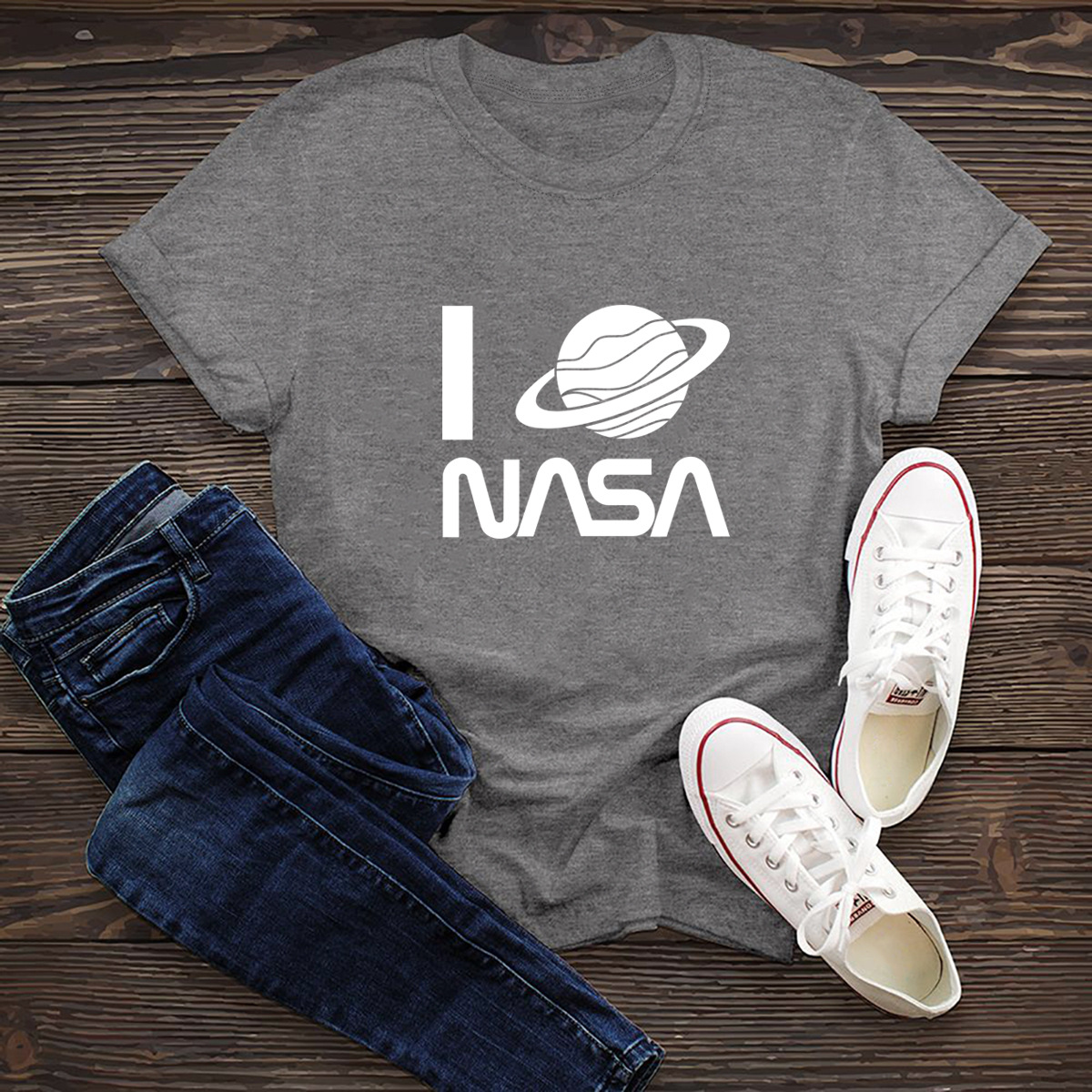 cómoda camiseta de manga corta serie espacial nasa oscura NSSN1452