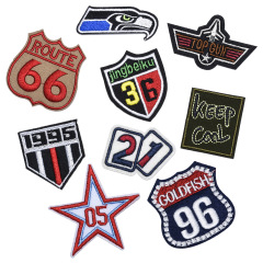 時尚英文字母長條背膠布貼 電腦繡花章仔 服裝輔料補丁貼布徽章