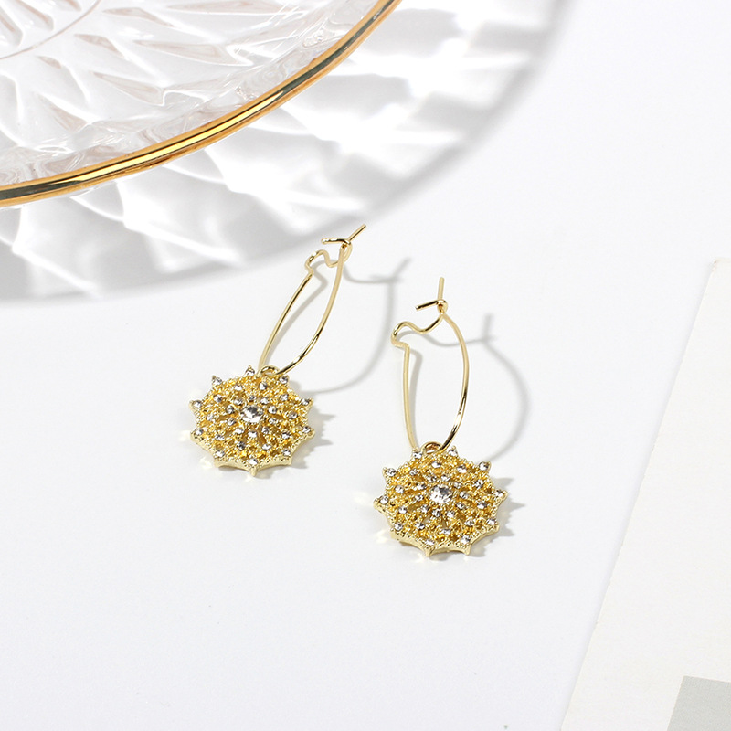 4g Weight Earrings Classification Housewarming, Anniversary, Business, Wedding, Travel, Birthday, Festival Occasion Alloy Material Geometric Pattern Women'S Gender Cartoon Style, Retro, Exaggerated, Novelty, Fashion, Ethnic Style, Simple Style, Streetwear Style Gold Color Korea Simple Zircon Retro Fashion Rhinestone Hollow Alloy Earrings Wholesale Nihaojewelry 4