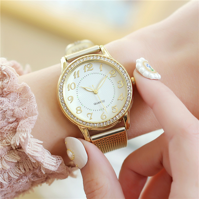 Round Dial Shape Casual Solid Color Mesh Belt Buckle Silica Gel Strap Quartz Watch