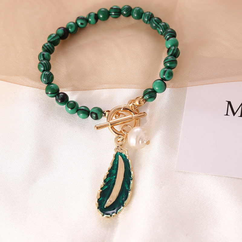 Fashion Malachite Leaf Pearl Dripping Oil Necklace Wholesale display picture 6
