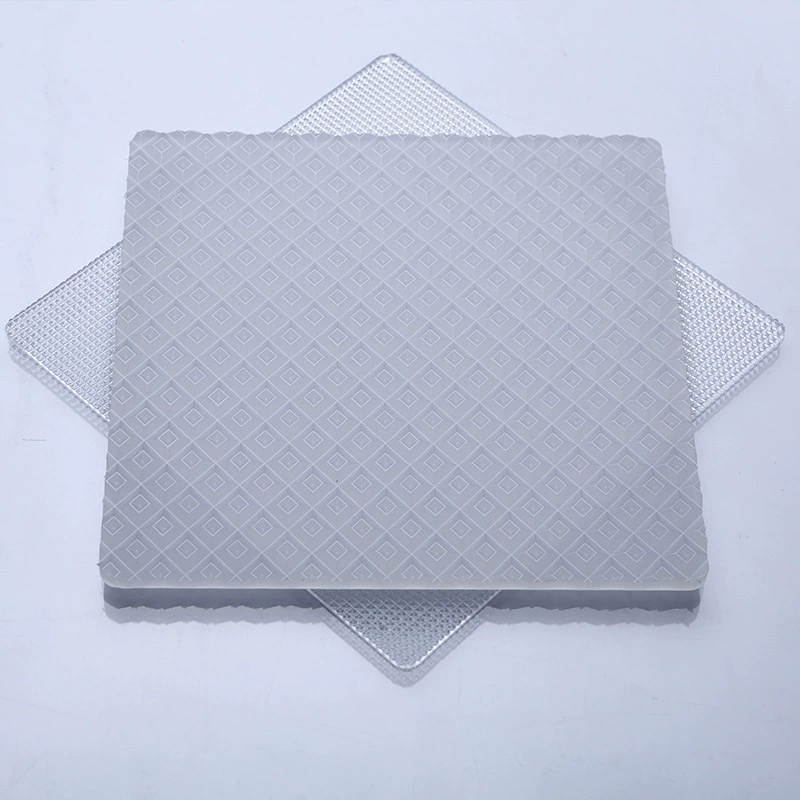 Manufacturer processes highly transparent solid PC board, polycarbonate board, awning, bent sun board, PC endurance board engraving