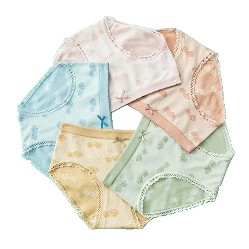 Water-like graphene-like cotton inner seamless panties for women, mid-waist sweet strawberry lace girl briefs