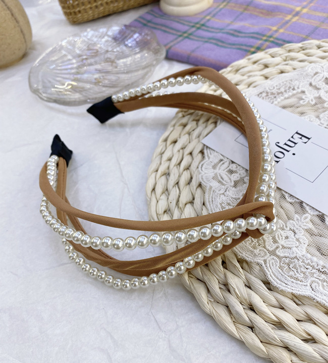 Multiple Pearl Hair Bands South Korea Hair Out Sweet Headband Wholesale Nihaojewelry display picture 6