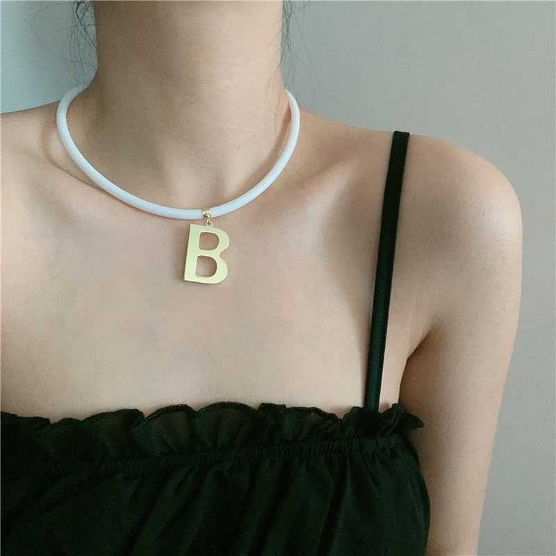 Korea The New Black And White Leather Rope Ring B Letter Pendant Choker Collar Ring Earrings Wholesale Nihaojewelry display picture 14