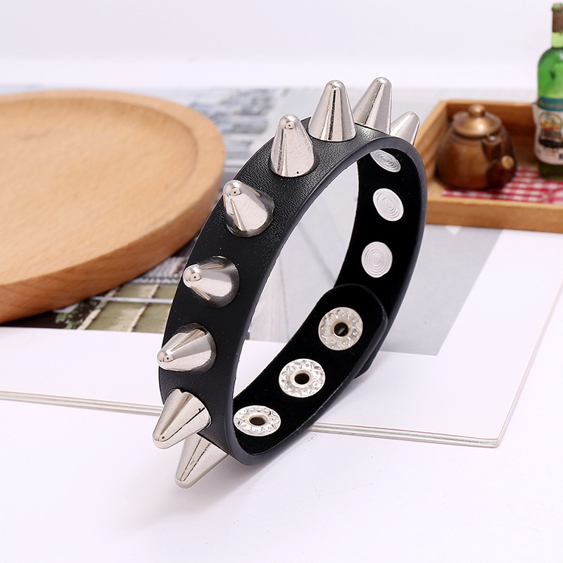 Fashion spiked punk menu0027s leather bracelet hot-selling wholesale nihaojewelry