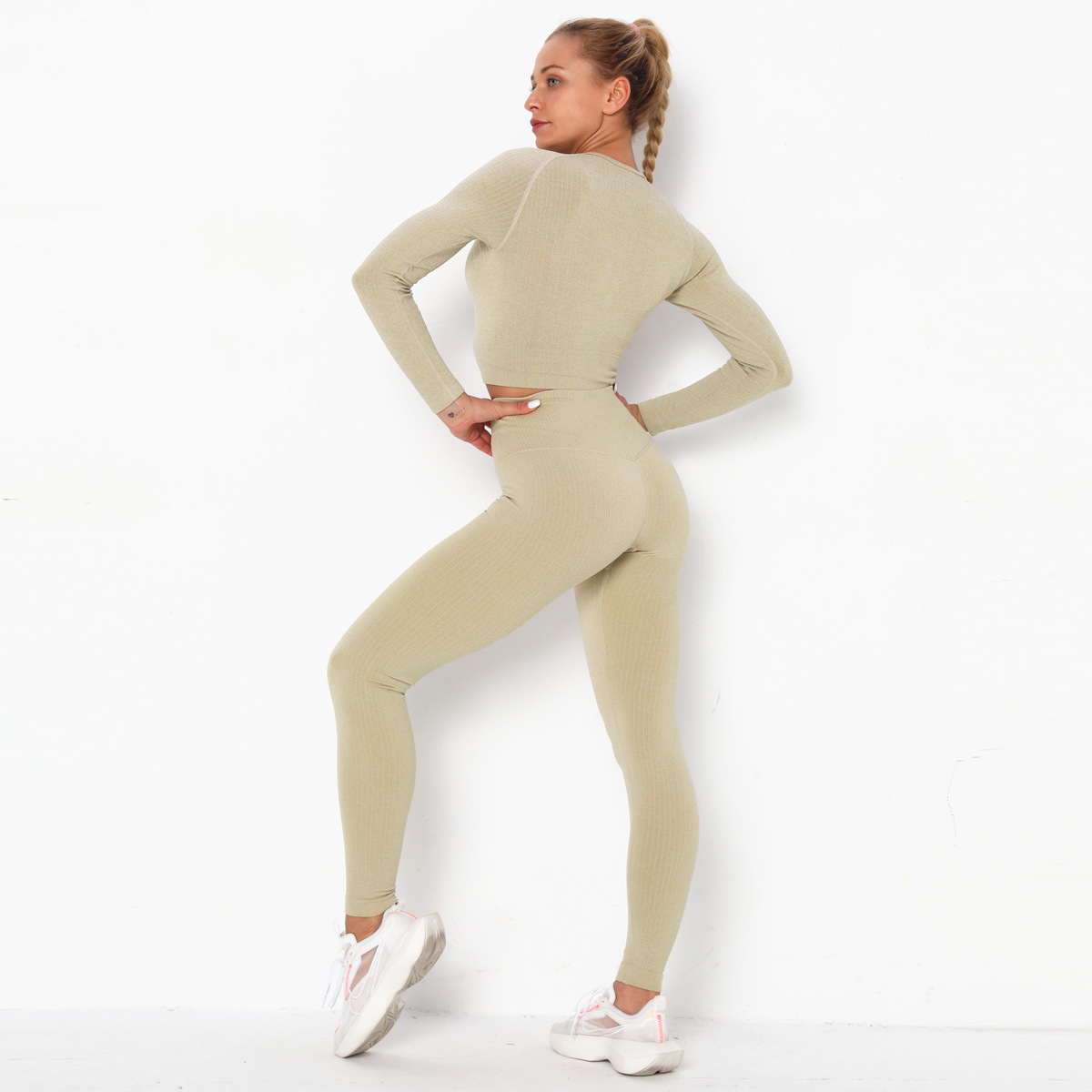 Seamless long-sleeved hip-lifting fitness suit  NSLX9023