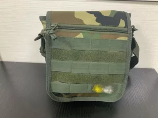 可背可挎单肩休闲迷彩户外轻便背包