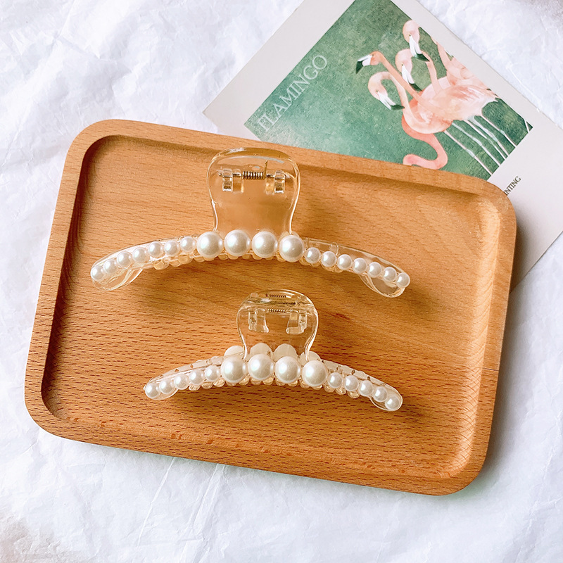 Korea's New Pearl Catch Clip Simple Large Back Head Hairpin Plate Hair Top Clip Wholesale Nihaojewelry display picture 3