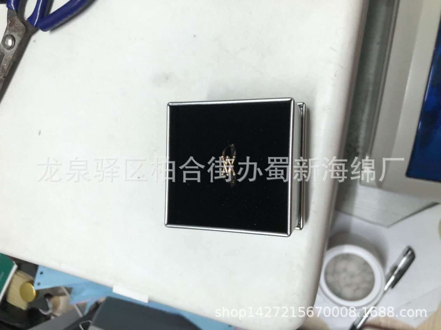 厂家直销白色珍珠棉黑色珍珠棉表绒布防震包装海绵泡沫