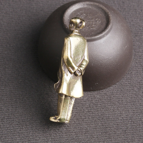 Solid brass old great man Mao Zedong bronze statue desktop ornaments to commemorate Chairman Mao's collection of handicrafts small bronzeware