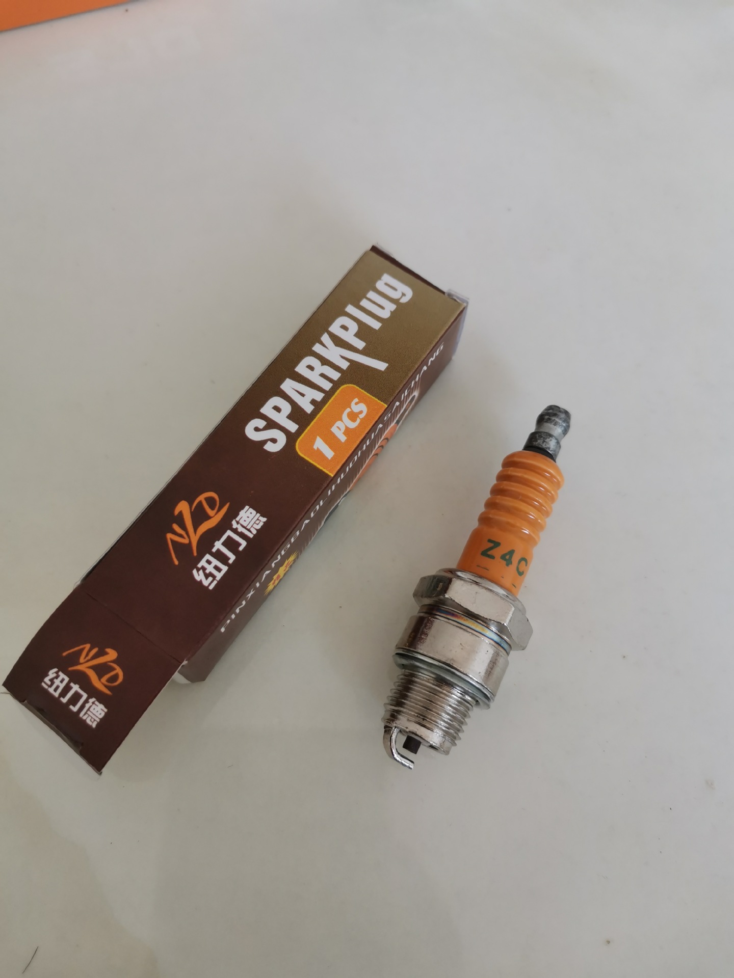 厂家直销处理外贸尾单摩托车火花塞便宜赠品火花塞A7TC库存火花塞