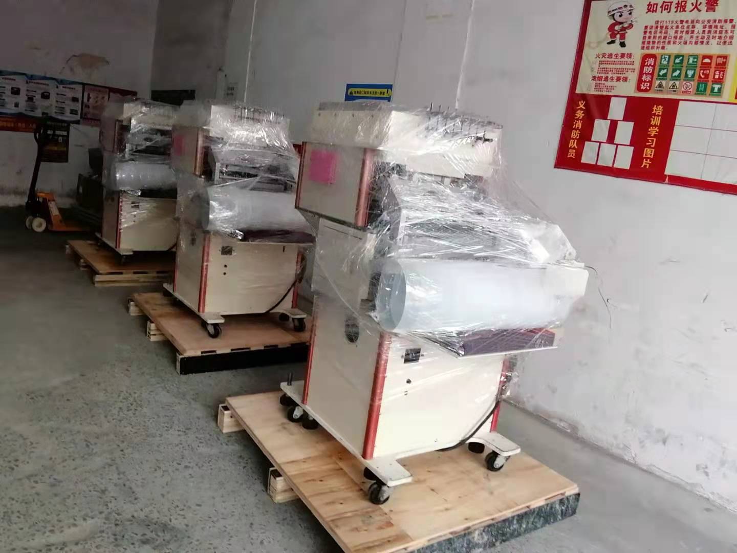 汽车传感器线圈绕线机   二手台湾德宙绞线全自动绕线机