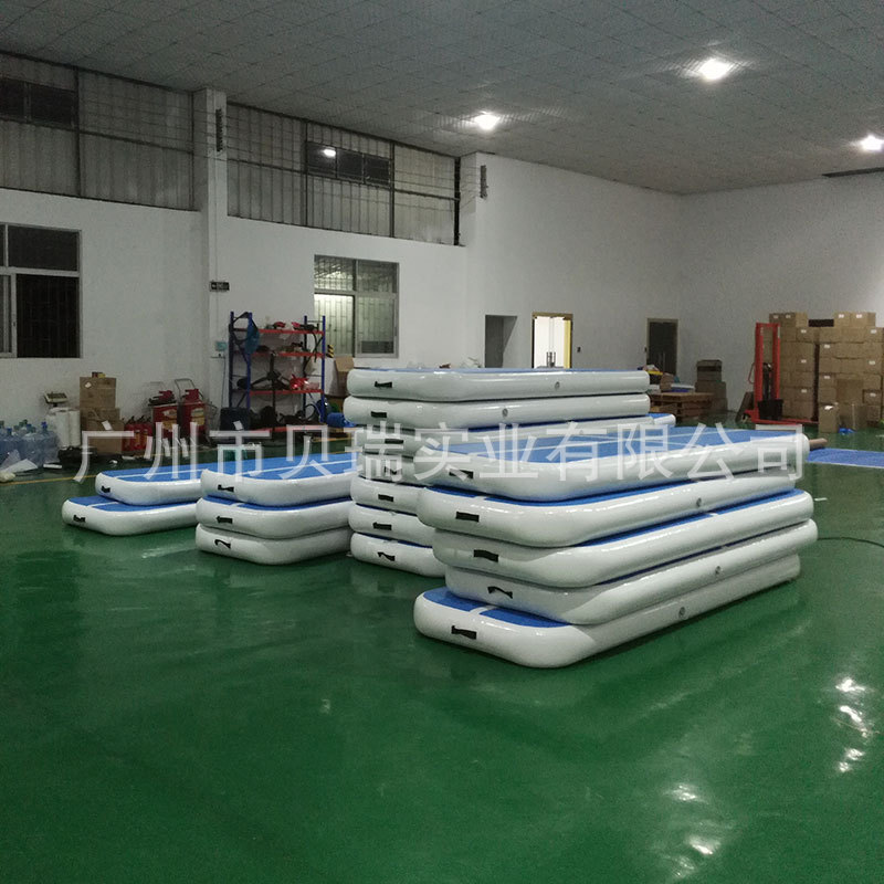 跨境货源充气瑜伽垫健身运动体操气垫跆拳道空翻PVC拉丝垫子批发