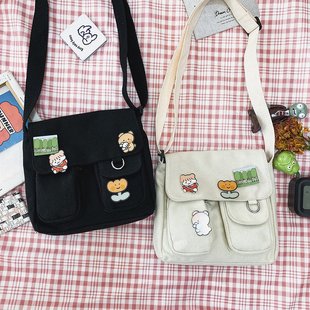 Japanese and Korean Harajuku Cute Girl Badge Outing Four-piece Canvas Crossbody Bag Student Schoolbag Artistic Bag Wholesale