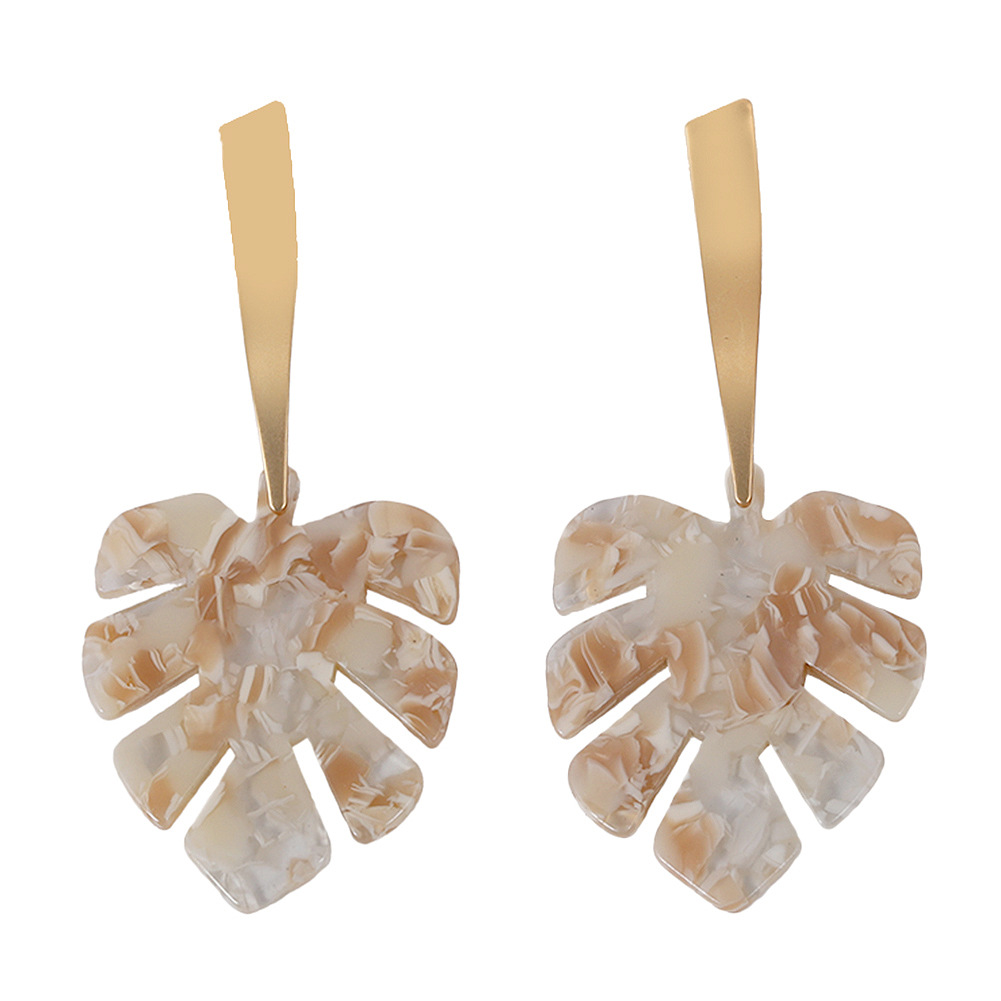 Fashion Exaggerated Hollow Leaves Long Earrings Simple Earrings Wholesale Nihaojewelry display picture 16