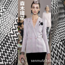 �¿����b�Y�����yɫ���׺��Ứ�����\�첨��ɫ����  �r�а���ȹ��