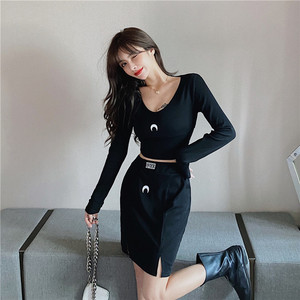 U-neck low breast moon embroidered long sleeve top + slit waist skirt one step skirt half skirt