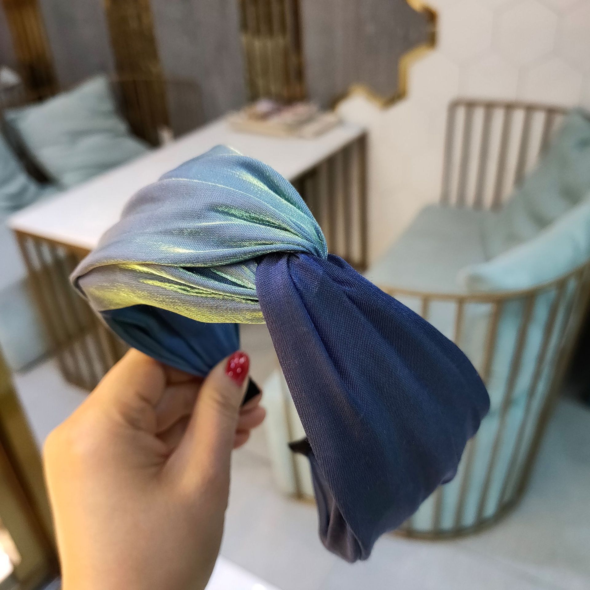 Korean Fashion New Hit Color Cross Hairband Solid Color High-end Bright Silk Fabric Hairpin Fashion Headband Wholesale Nihaojewelry display picture 9