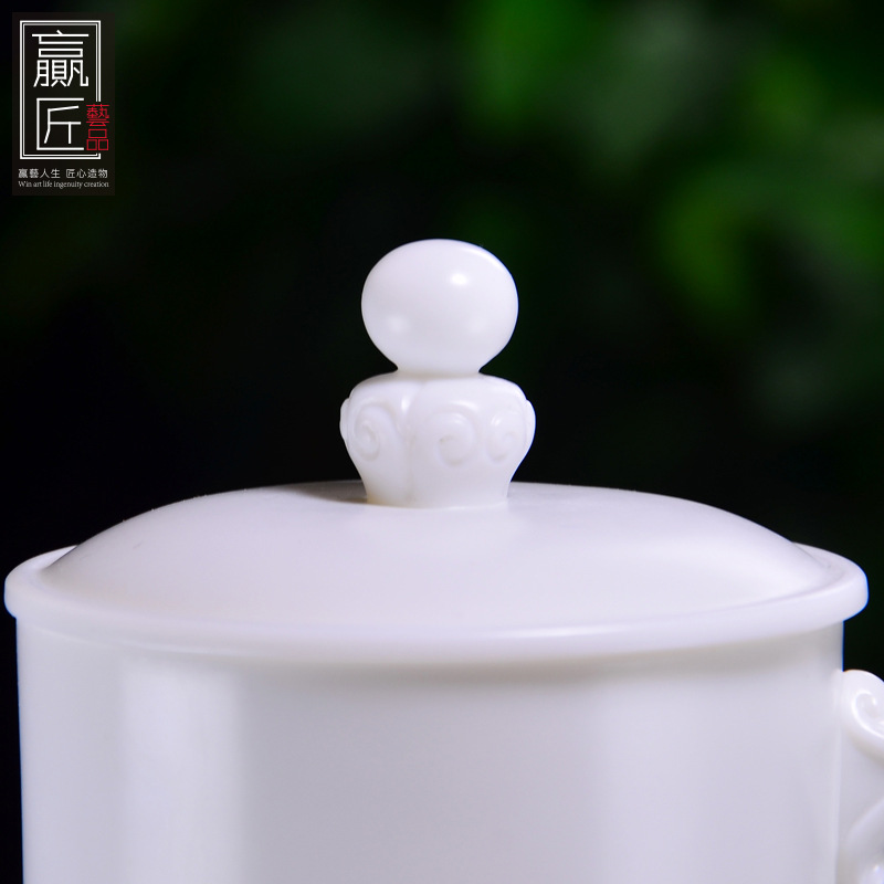 Winjiang dehua porcelana blanca oficina taza de cerámica oficina taza de té con tapa presidente reunión taza de té regalo del maestro