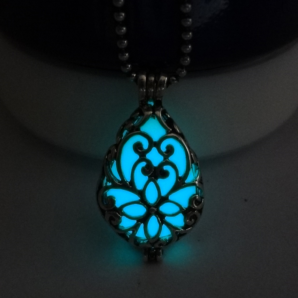 Luminous Cage Pendant Necklace display picture 6