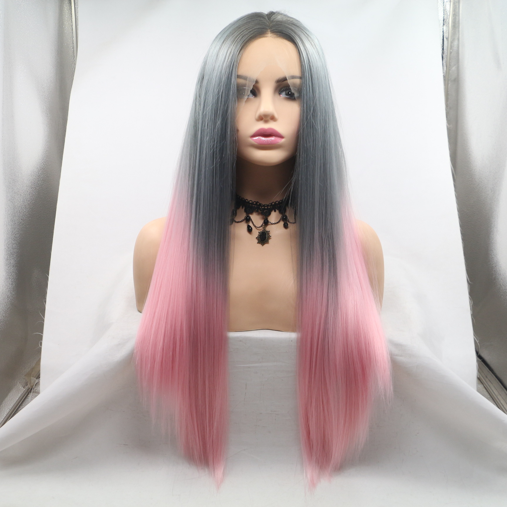 Comercio exterior Europa y América moda fibra química pelucas gris