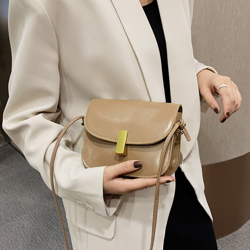 wholesale Retro Messenger Little bag Female bag 2020 New tide net red Versatile ins Saddle bag fashion The single shoulder bag