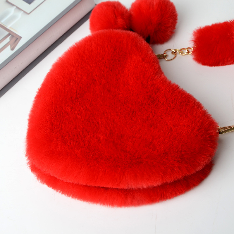 Women's Medium Winter Plush Solid Color Cute Fluff Ball Heart-shaped Zipper Handbag display picture 3