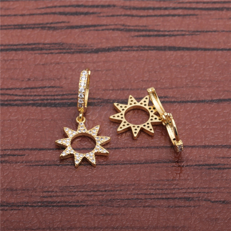 Micro-inlaid Zircon Star Earrings display picture 2