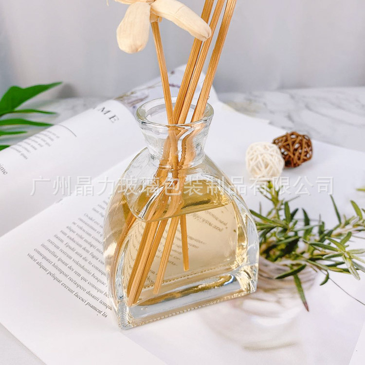 厂家供应100ML卡口玻璃香薰瓶,100ML香薰玻璃瓶，挥发藤条滕花