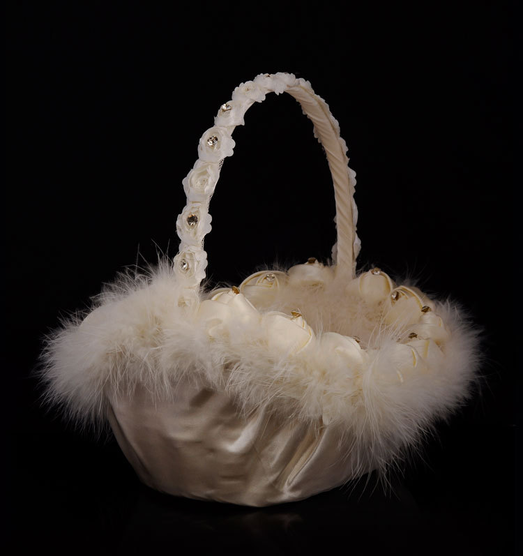 Cross-border Western-style wedding flower girl, ostrich wool rose, handmade flower basket, bridesmaid carrying basket, wedding decoration supplies detail image 2