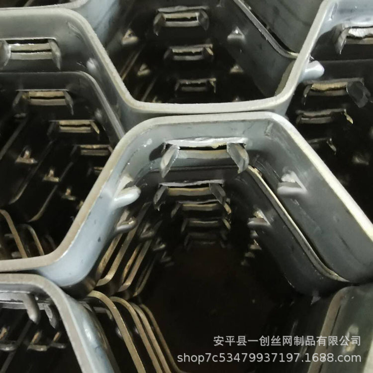 冶炼化工厂用不锈钢耐高温龟甲网六角型碳钢网平米块河北一创厂家
