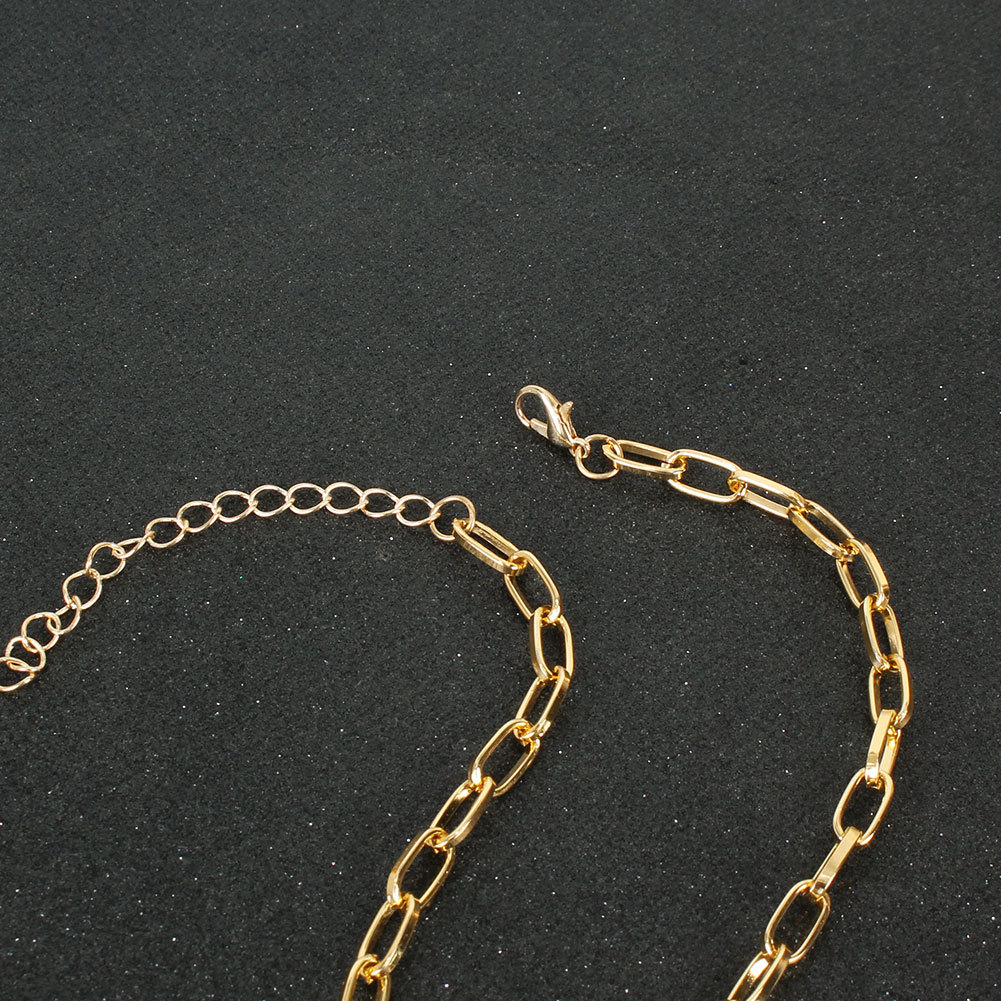 Golden Box Chain Pearl Pendant Necklace display picture 2