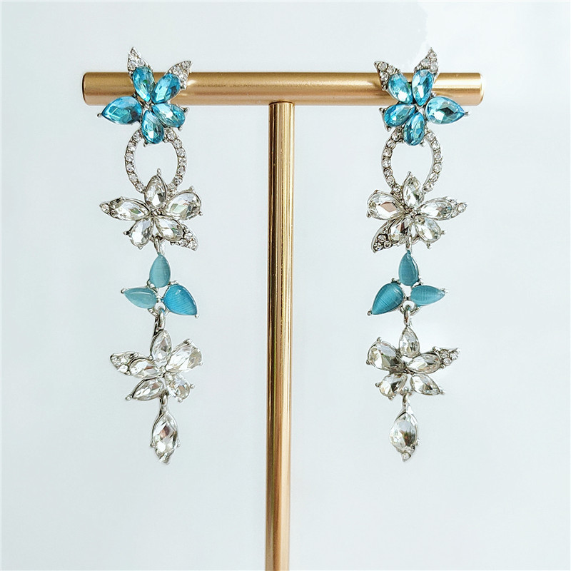 New Trendy  Long Flower Diamond Earrings Wholesale display picture 8