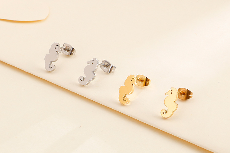 stainless steel necklace and earrings two-piece new creative seahorse animal jewelry