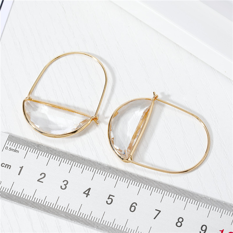 Korea's New Glass Earrings  Semi-circular Crystal Earrings Fairy Wild Transparent Earrings Nihaojewelry Wholesale display picture 2