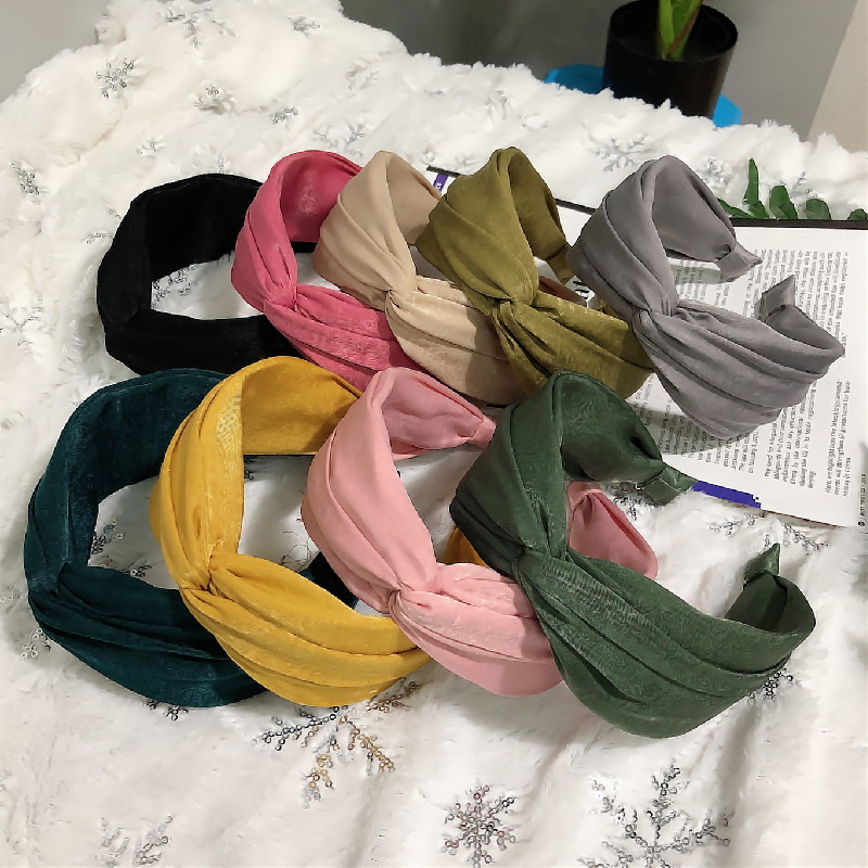 Korean Wave  Fashion Wide-brimmed Solid Color Cross-knotted Fabric Hair Accessories Mori Girl Hair Hoop Wholesale Nihaojewelry display picture 2