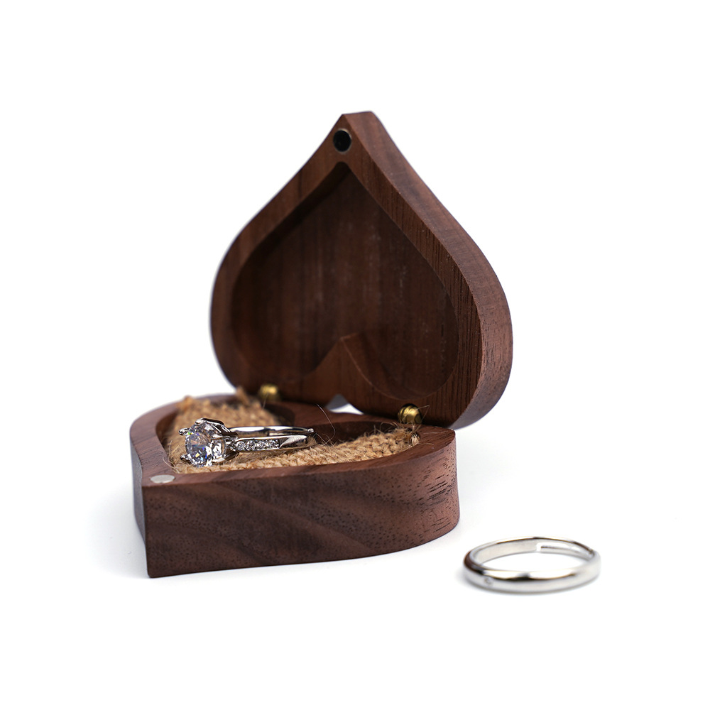 36g Weight Jewelry Boxes Classification 1 Piece Quantity Holiday, Daily Occasion Wood Material Heart Shape, Solid Color Pattern Vintage Style Style 1 Piece Wood Vintage Style Holiday Daily Heart Shape Solid Color Jewelry Boxes 1