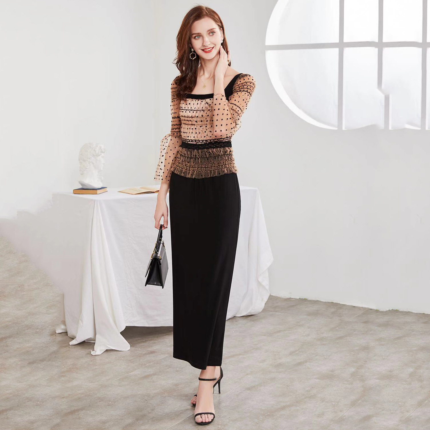 2021热销新品连衣裙网布植绒波点长袖修身显瘦气质长裙晚宴礼