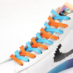 Two-tone shoelaces: 2-sided candy-colored, contrasting, and uniquely stylish—perfect for sports shoes! Double-layered, flat design for a modern look.